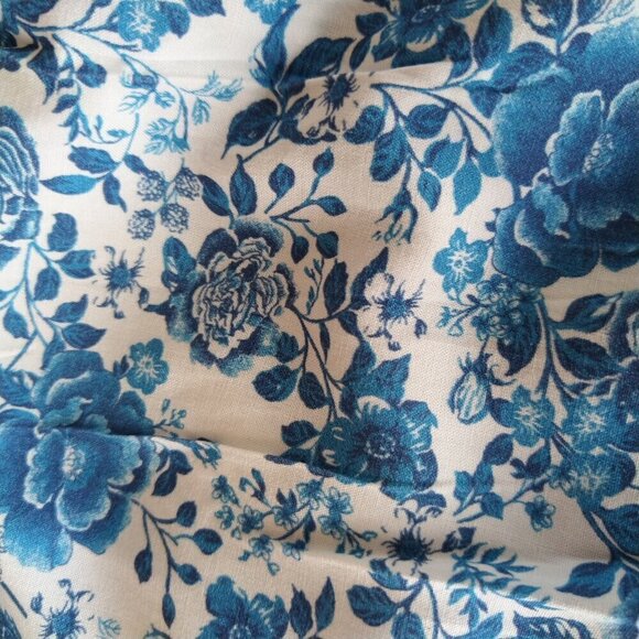 Maaji Jumpsuit Beach Pool Cover Up Size Large Ditsy Bella Floral Halter Blue Wht - Picture 3 of 4